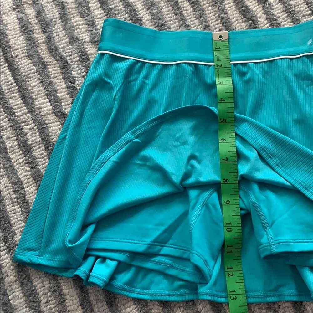 Nike’s Women DRI-FIT Tennis / Golf Skirt/Skort - Picture 5 of 6